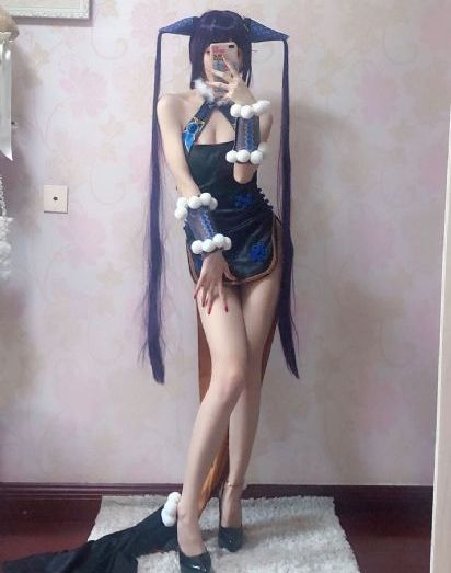 变态一边摸一边脱女人衣服_DVD在线视频观看