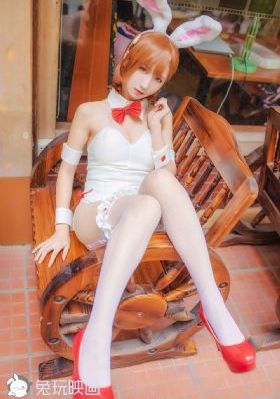 欧美风地板砖客厅_高清高清在线观看