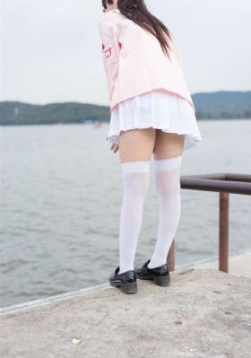 美女少妇午夜精品视频_蓝光神马在线观看